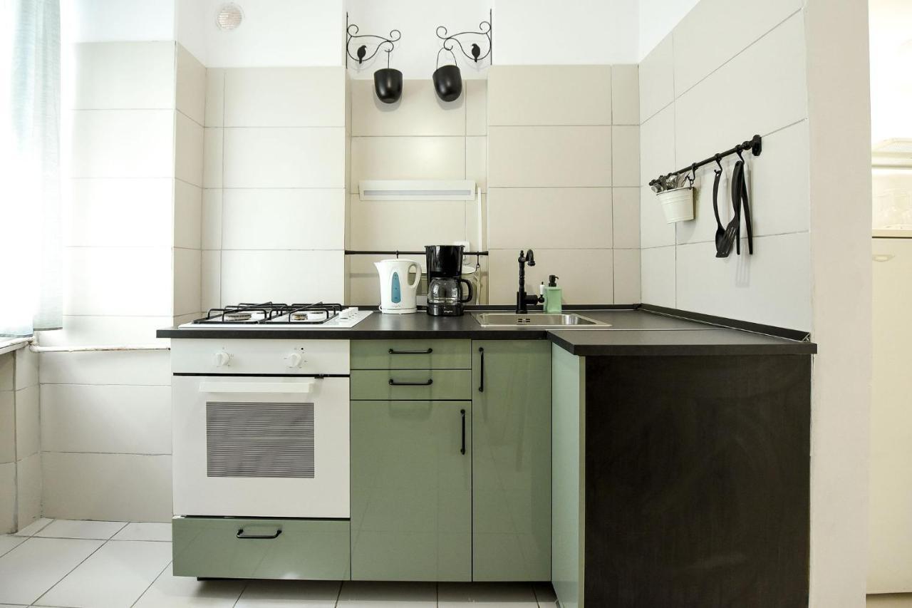 Stylish & Spacious Apartment Near The Old Town - A Touch Of History, A Dash Of Modernity Bucharest Exterior photo