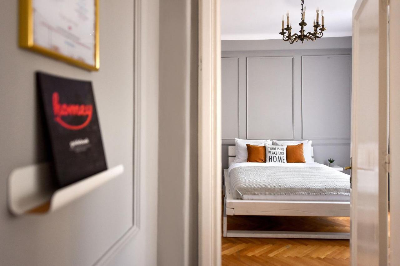 Stylish & Spacious Apartment Near The Old Town - A Touch Of History, A Dash Of Modernity Bucharest Exterior photo